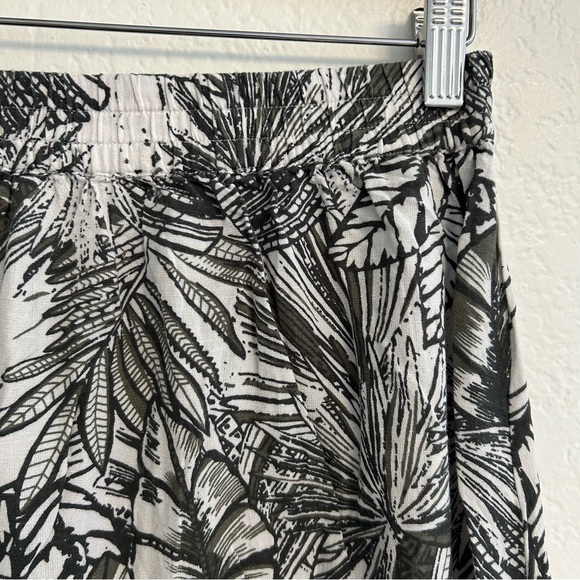 Isolde Black White Tropical Leaf Midi Skirt Elastic Waist Size M - Picture 2 of 5